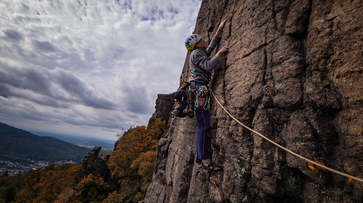 Klettern am Fels | © DAV/Philipp Abels